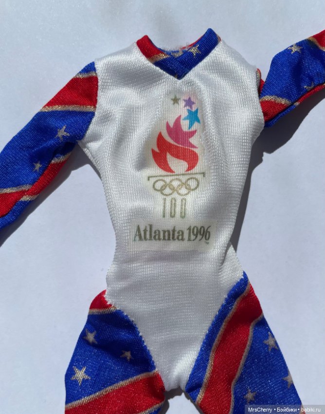 Аутфиты и аксессуары для Барби (фото 5)