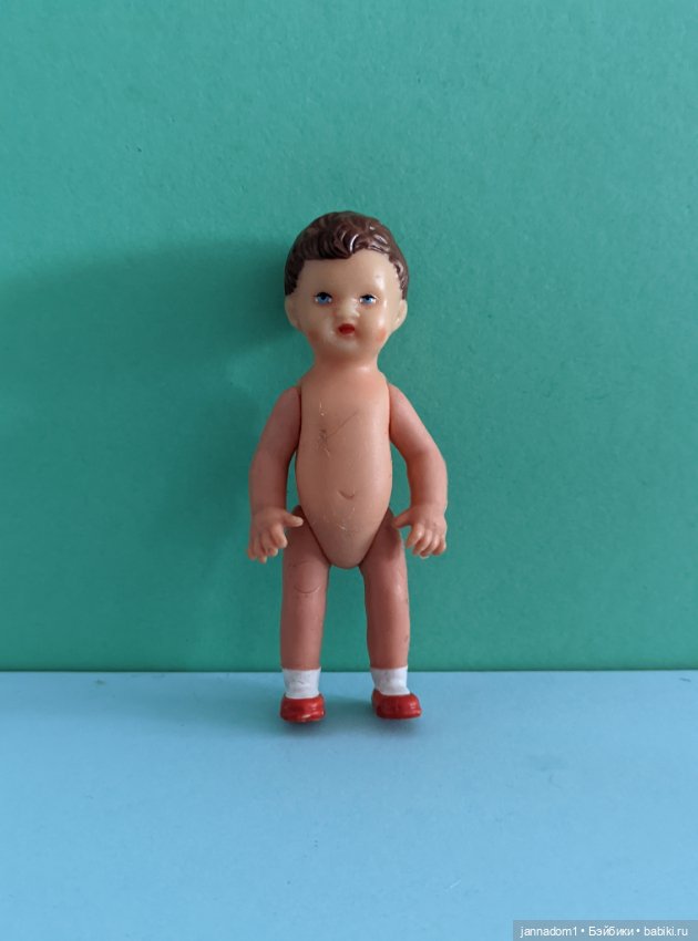 Резиновый пупсик Tebu Теоdor Buschbaum, темненький, ГДР, высота 10 см (фото 4)