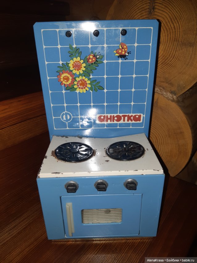 Игрушка жестяная плита Анютка