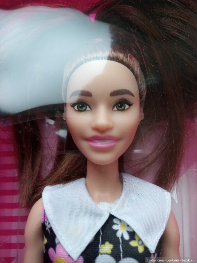 Барби слуховой аппарат фашионистас 187 пышка Алек брюнетка