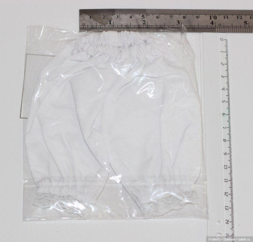 Белые шорты на формат бжд 1/4