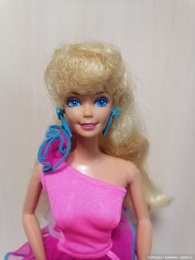 Dance club barbie 2025