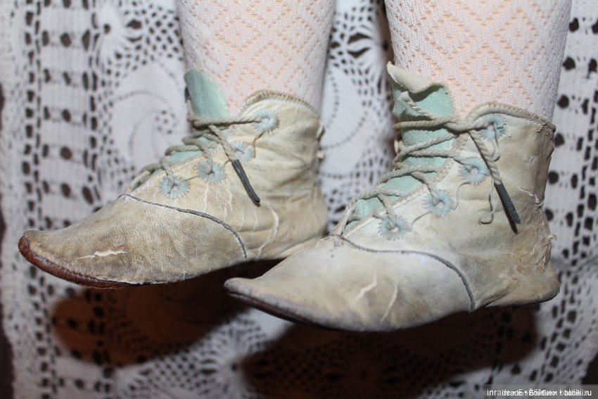 Антикварные туфли и ботиночки