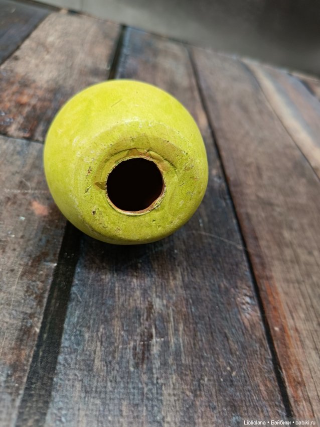 Статуэтка Пасхальный Кролик на яйце (фото 5)