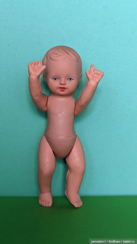 Резиновый пупсик Tebu Теоdor Buschbaum, ГДР, высота 10,5 см (фото 3)