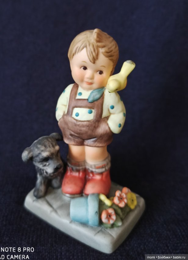 Фарфоровая статуэтка "Прости" (Goebel)