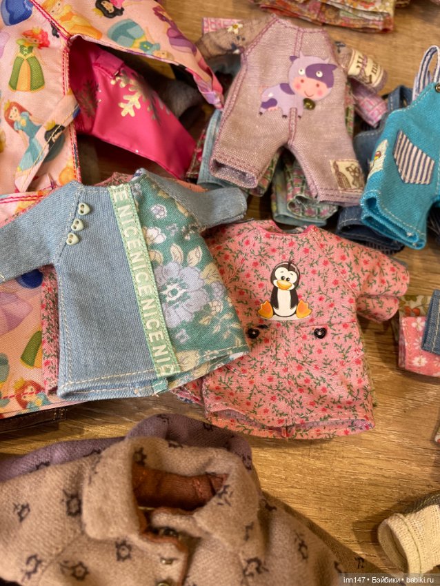 Много одежды на Барби пышку, монст, Мадлен, баболиков , пукифи (фото 5)
