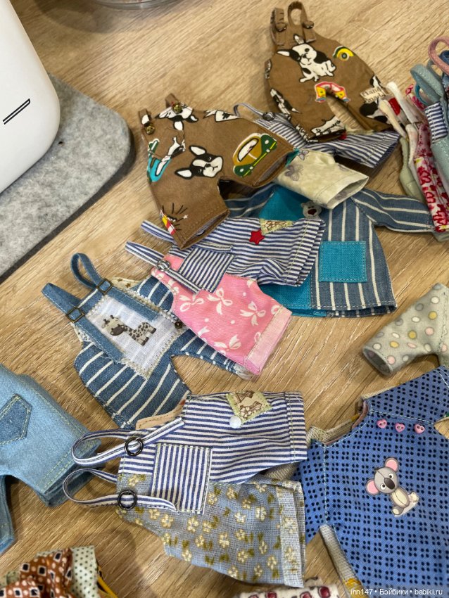 Много одежды на Барби пышку, монст, Мадлен, баболиков , пукифи