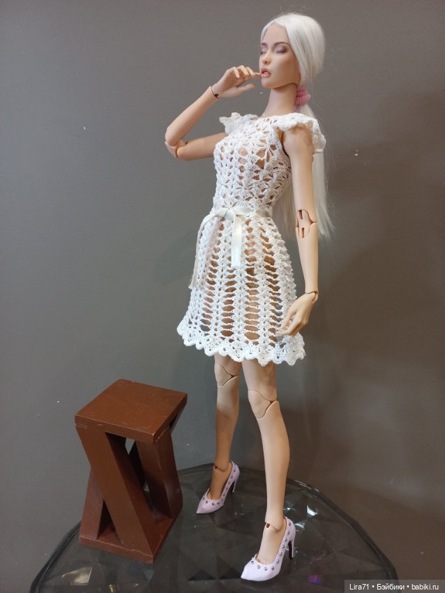 Платье ажурное для кукол 30-40 см