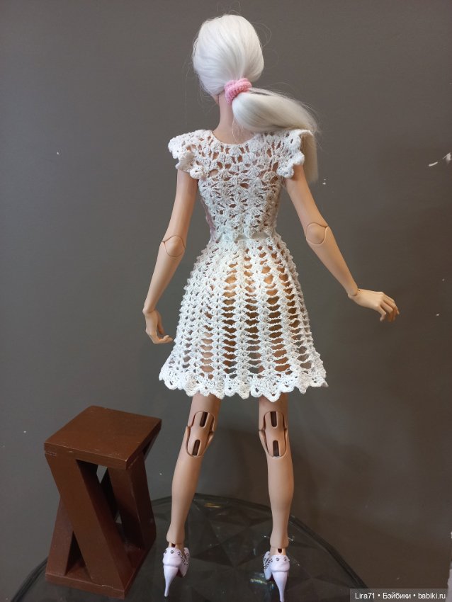 Платье ажурное для кукол 30-40 см