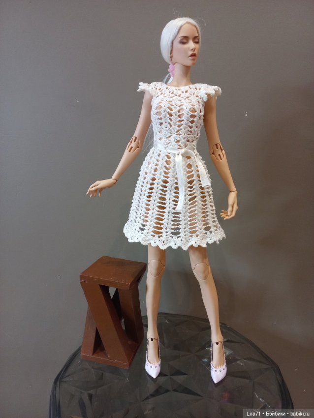 Платье ажурное для кукол 30-40 см
