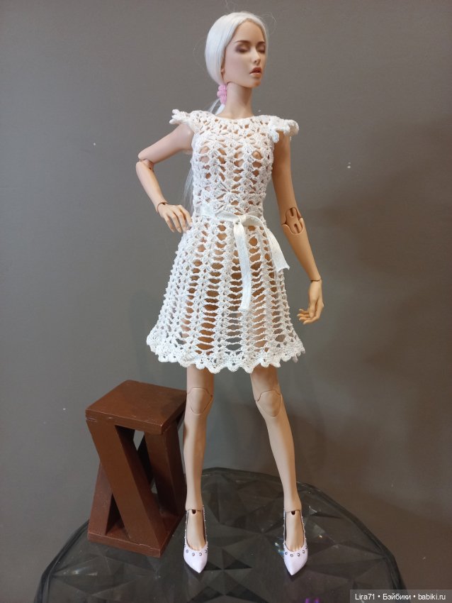 Платье ажурное для кукол 30-40 см