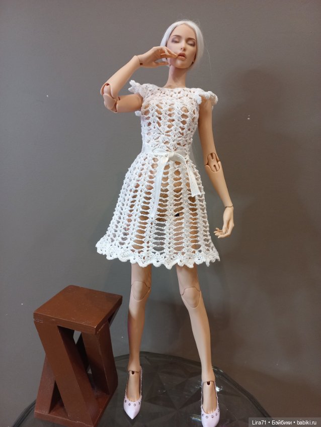 Платье ажурное для кукол 30-40 см