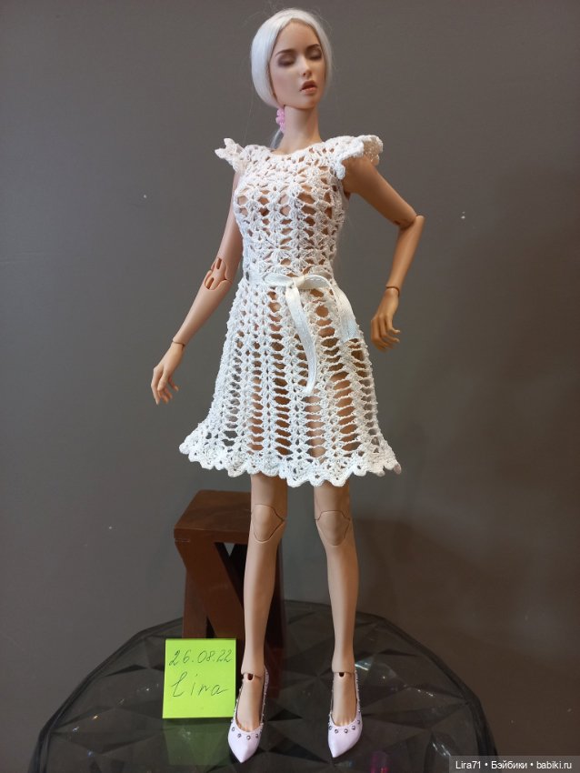 Платье ажурное для кукол 30-40 см