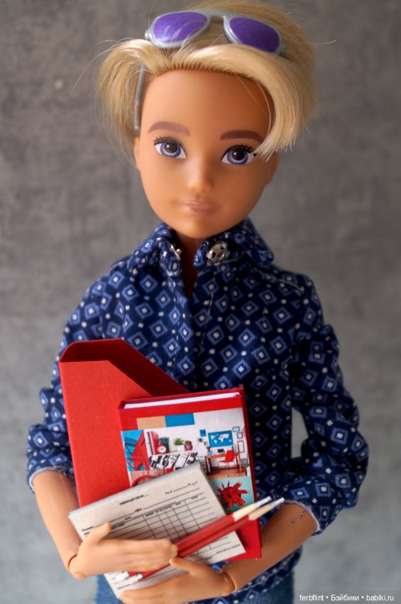 Красный офисный набор №1 (масштаб 1:6) (фото 6)