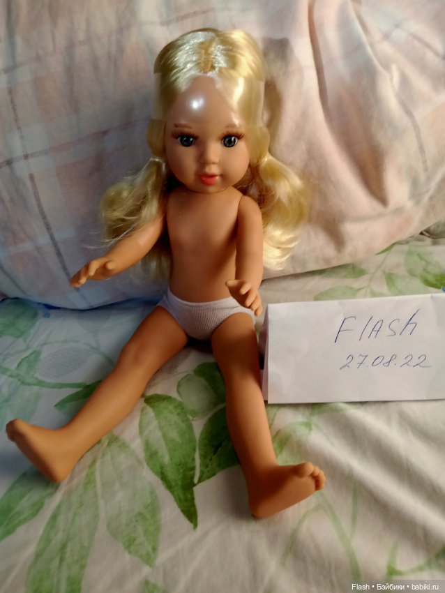 Marina and pau блонди с хвостиками 40 см (фото 5)