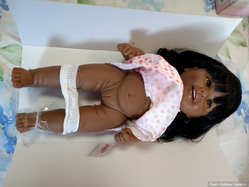 Смуглянка улыбашка Manolo dolls