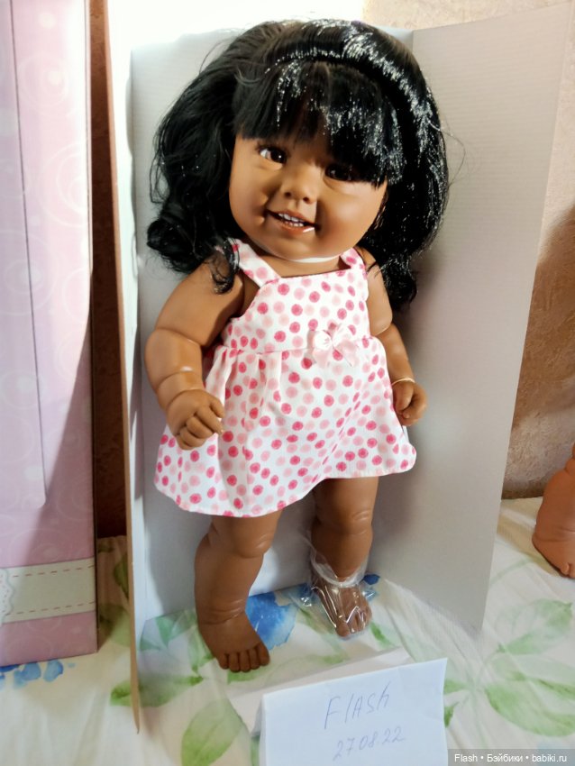 Смуглянка улыбашка Manolo dolls