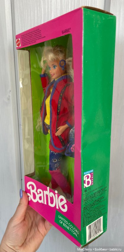 Яркая Барби из серии United Colors of Benetton Barbie (фото 4)