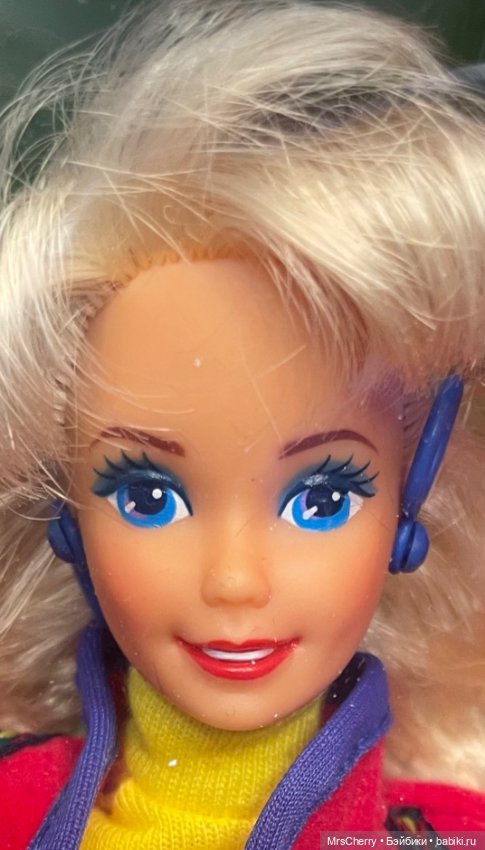 Яркая Барби из серии United Colors of Benetton Barbie (фото 7)