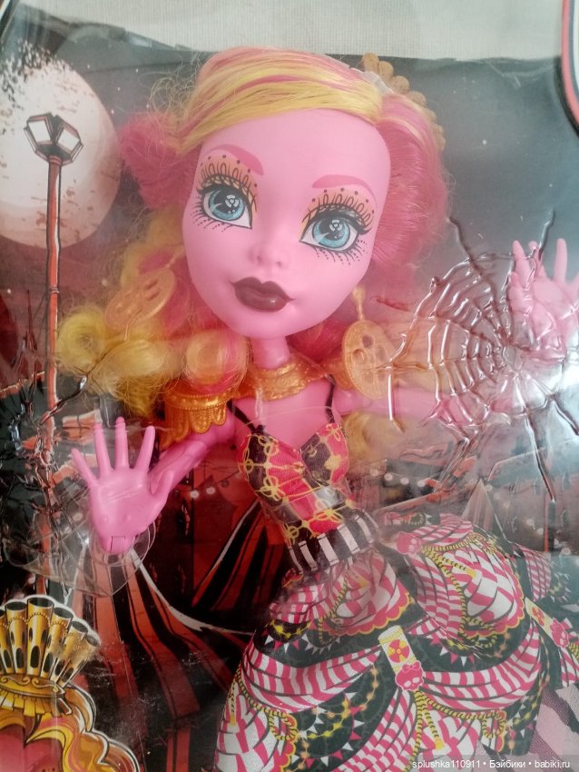Монстр Хай кукла Гуллиопа Джеллингтон Фрик дю Шик. Страшно огромные (фото 4)