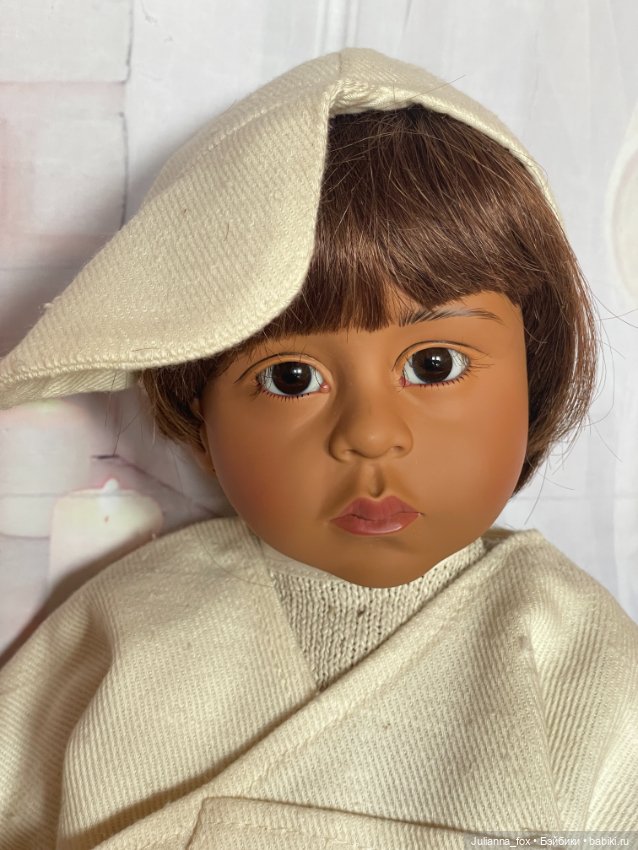 Кареглазый мальчишка Javari (Явари) от Philip Heath для Gotz (фото 6)