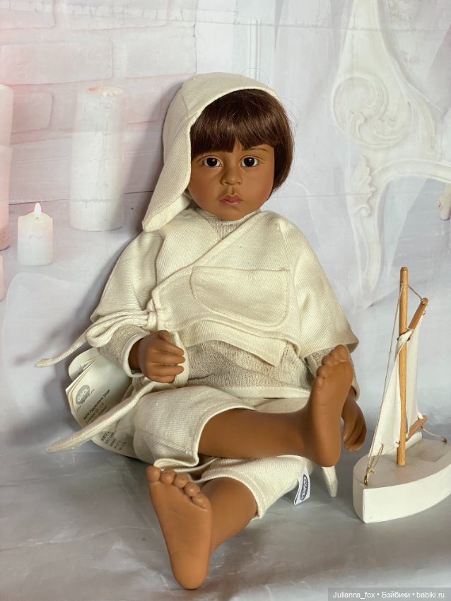 Кареглазый мальчишка Javari (Явари) от Philip Heath для Gotz (фото 3)