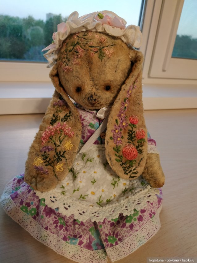 Продам авторскую зайку-тедди Дусю