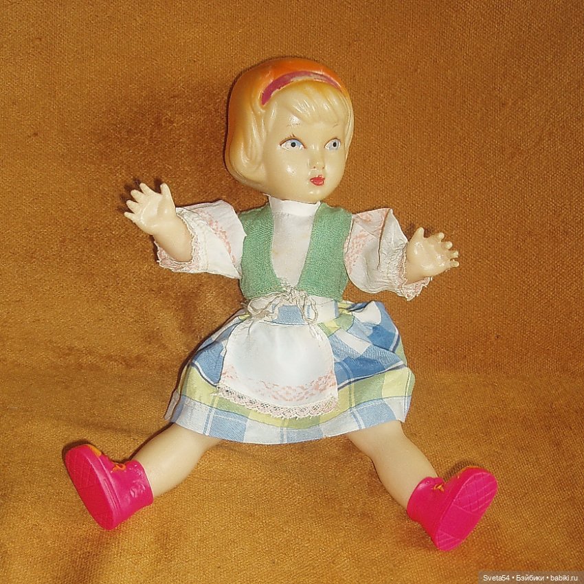 Куколка рельефная. Минск — Винтажные куклы и игрушки детства (фото 4)