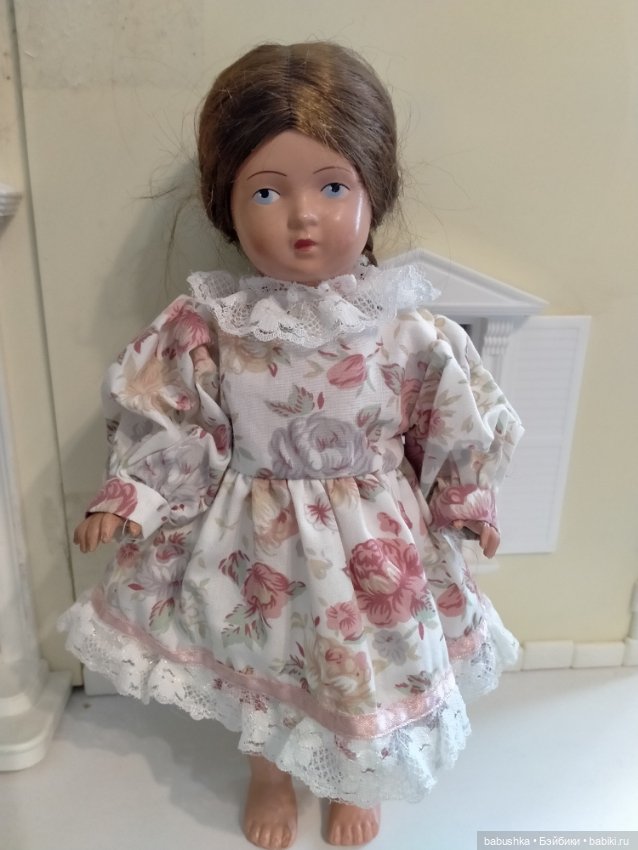 Куколка с косичками от Schildkrot