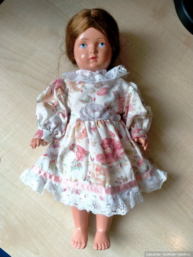 Куколка с косичками от Schildkrot (фото 3)
