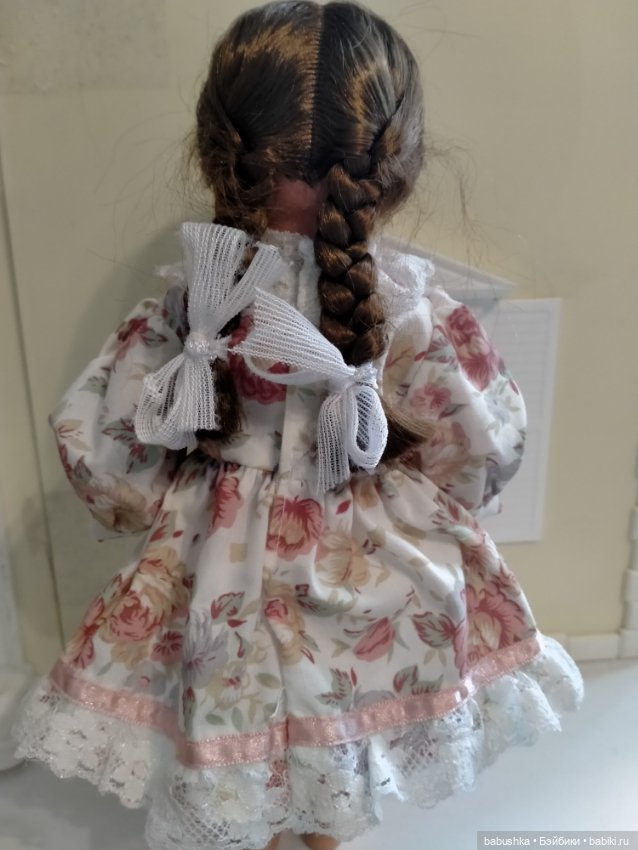Куколка с косичками от Schildkrot (фото 2)