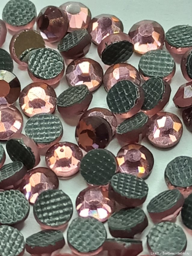 Стразы термоклеевые — Пуговицы (фото 7)