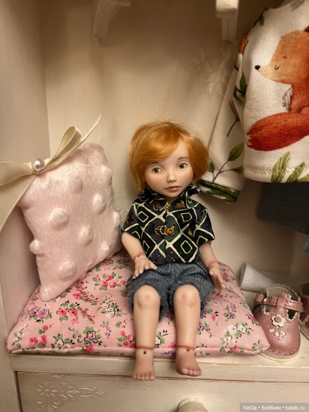 Мальчишка от Наталья Соловьёвой, фарфор. Бесплатная доставка (фото 3)