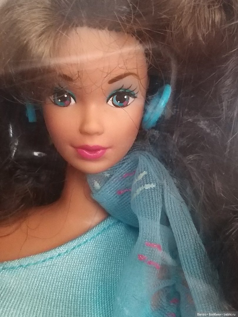 Barbie Whitney Style Magic 967374