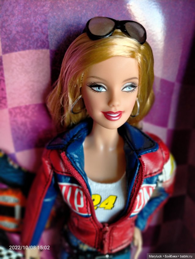 Barbie Nascar — Игровые куклы (фото 6)
