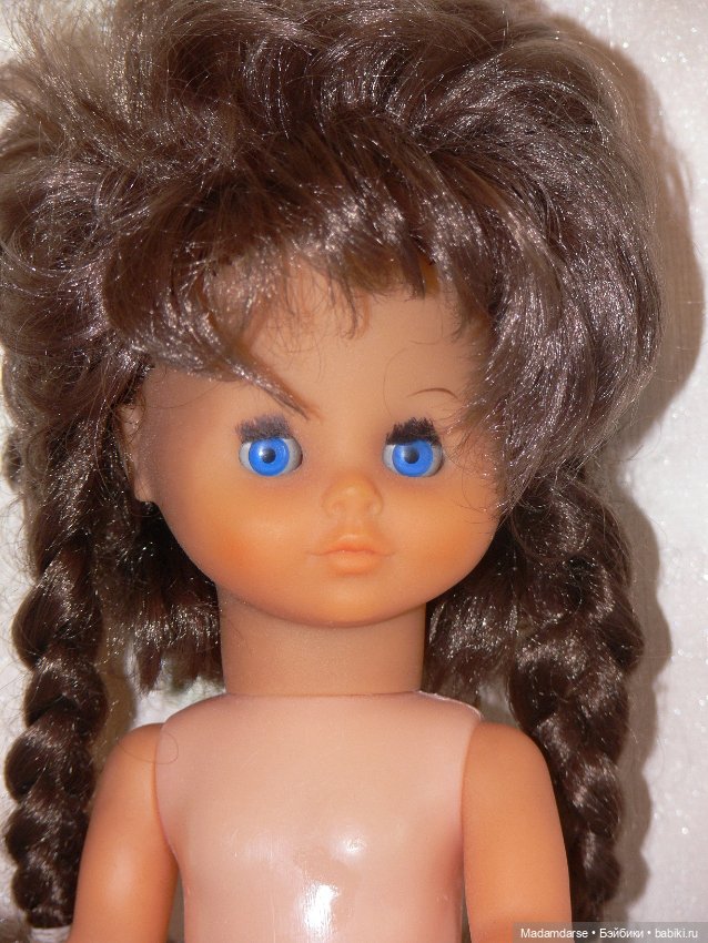 Брюнеточка немочка с косичками рост 33 см. ГДР № 225 (фото 5)