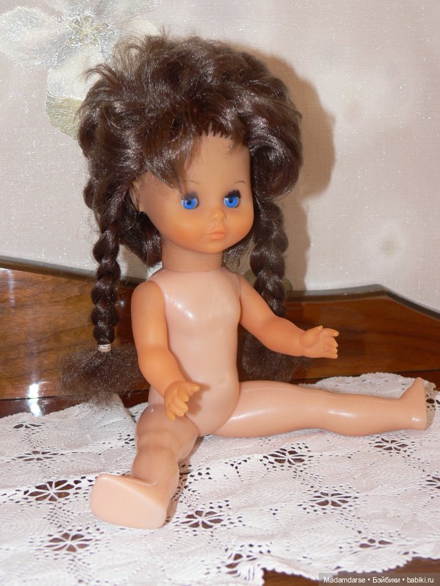 Брюнеточка немочка с косичками рост 33 см. ГДР № 225 (фото 9)