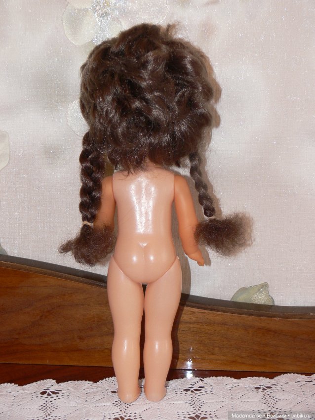 Брюнеточка немочка с косичками рост 33 см. ГДР № 225 (фото 6)