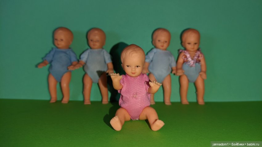 Резиновые пупсики Tebu Теоdor Buschbaum в бодиках, высота 7 см