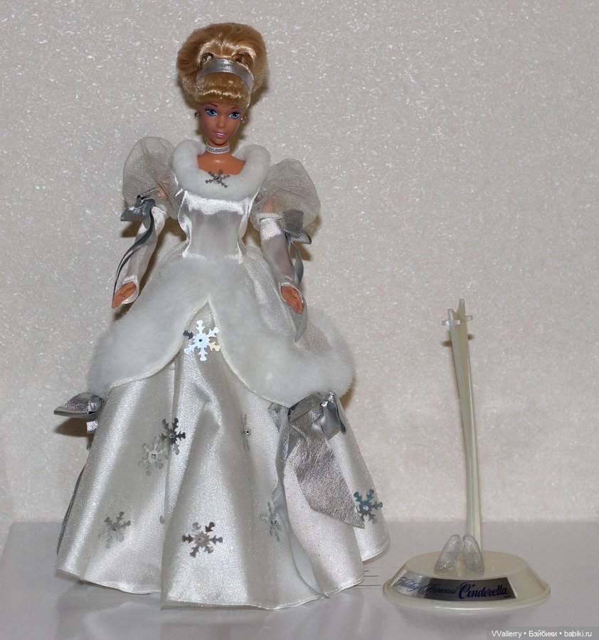 Holiday princess cinderella store barbie 1996