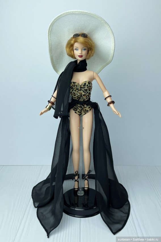 Barbie Day In The Sun из коллекции Hollywood Movie Star 2000 г