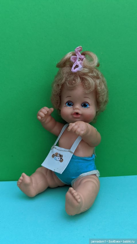 Плачущая куколка Hong Kong, высота 16 см