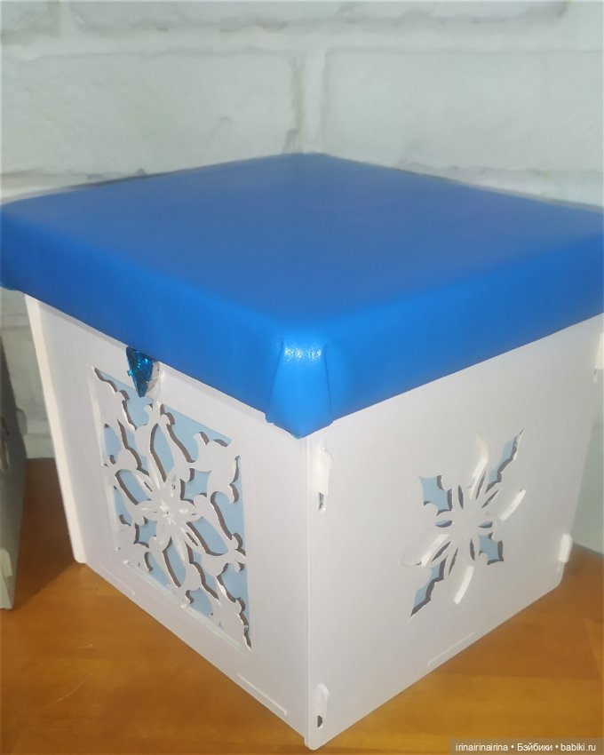 Пуф-сундук для большой куклы , синий
