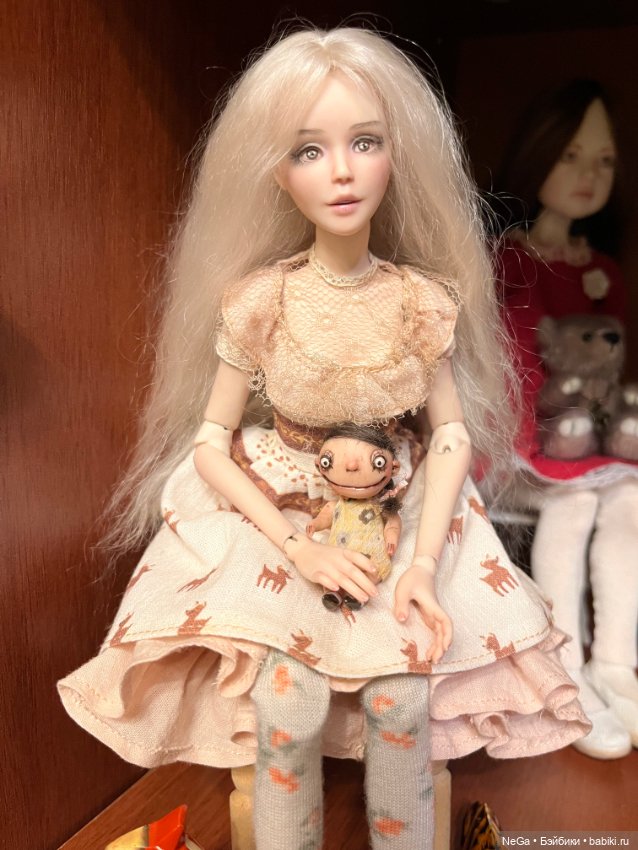 Фарфоровая шарнирная кукла Оленька (фото 6)