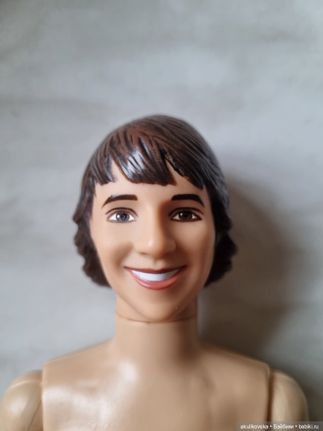 Шарнирный Оливер из Ханны Монтаны