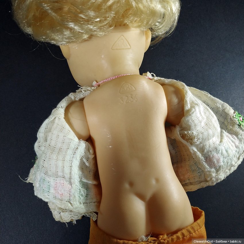 Винтажная куколка в Оригинальной Одежде от ARI. Germany (фото 8)