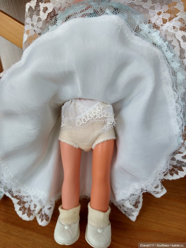 Продам куклу ГДР Tänzerin, из 70-х (фото 5)