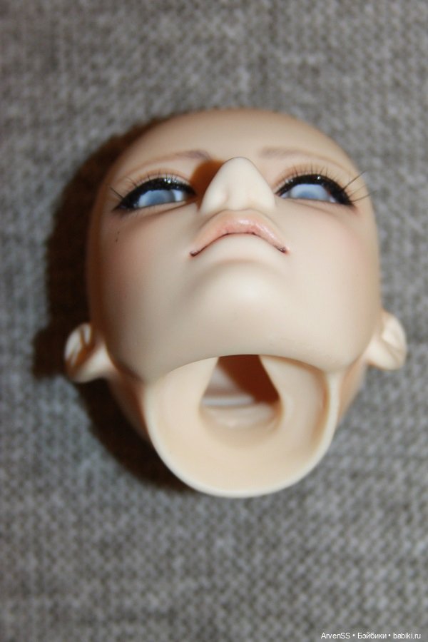 Голова SWITCH Milhwa с фирменным макияжем (фото 4)