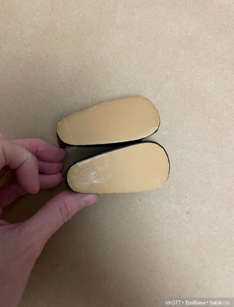 Пара обуви для куклы клеенка (фото 3)